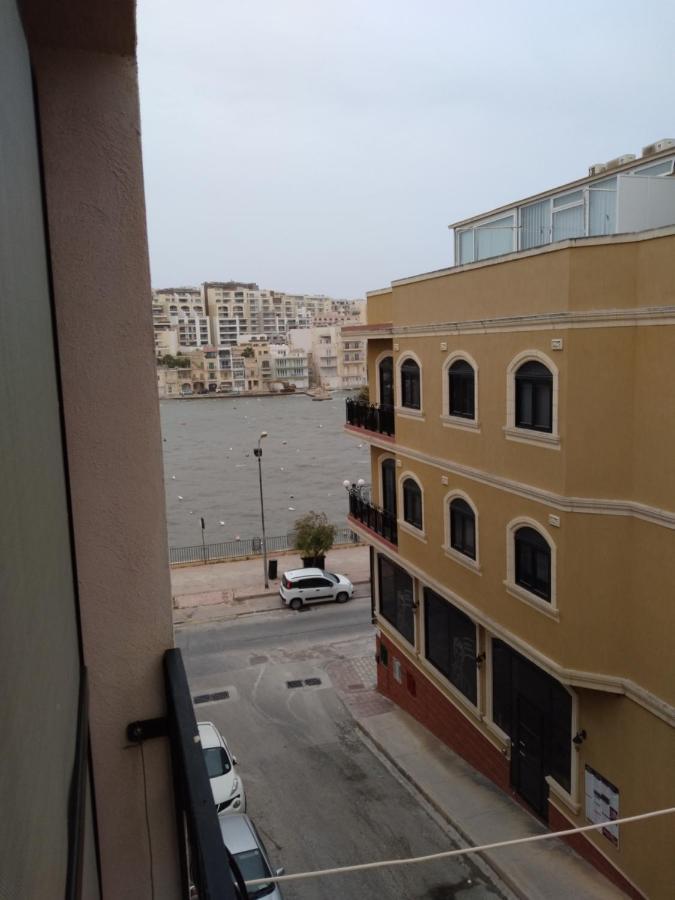 Seafront Akwador Hotel Marsaskala Buitenkant foto